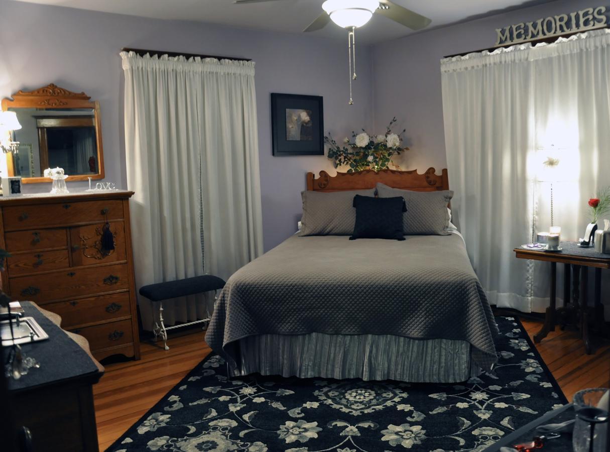 Garden Gate Bed & Breakfast Sturgeon Bay Exterior photo