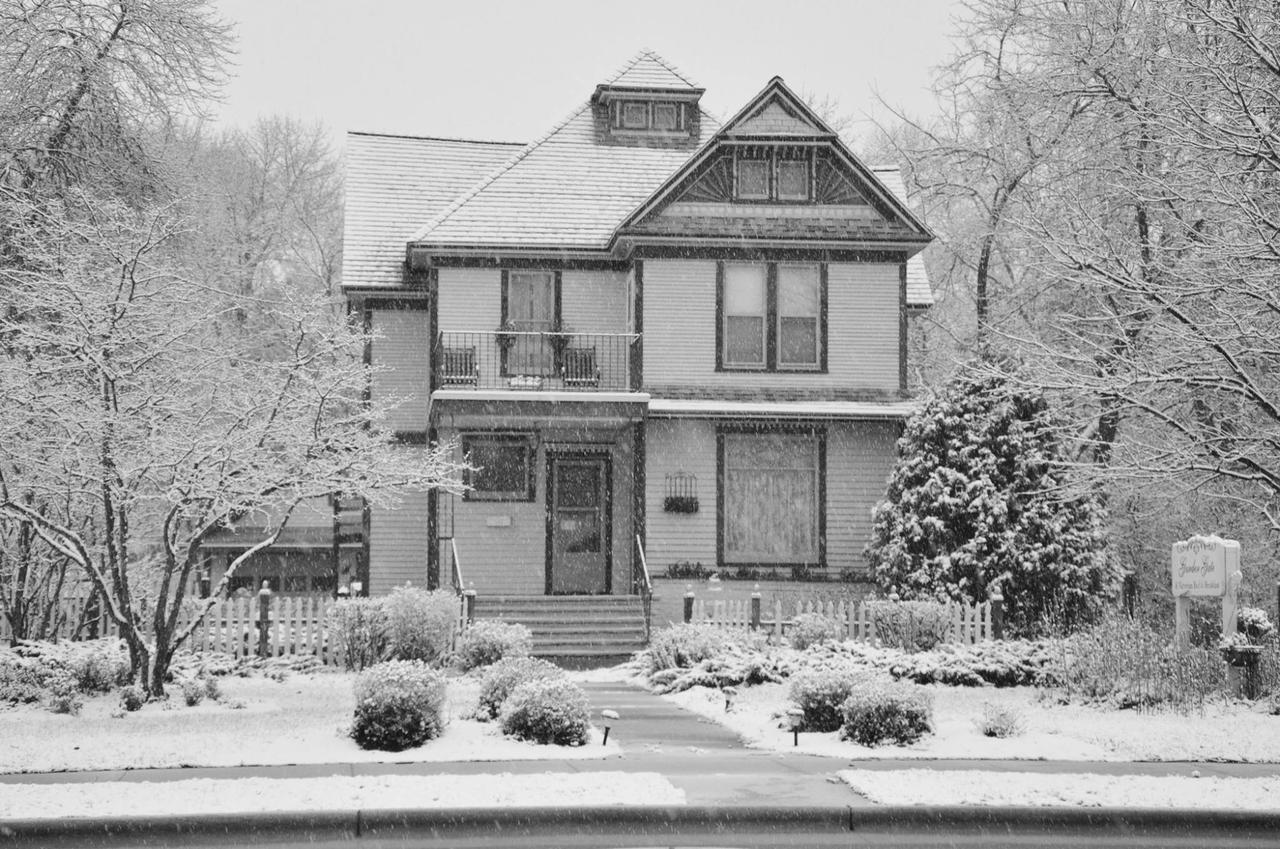 Garden Gate Bed & Breakfast Sturgeon Bay Exterior photo