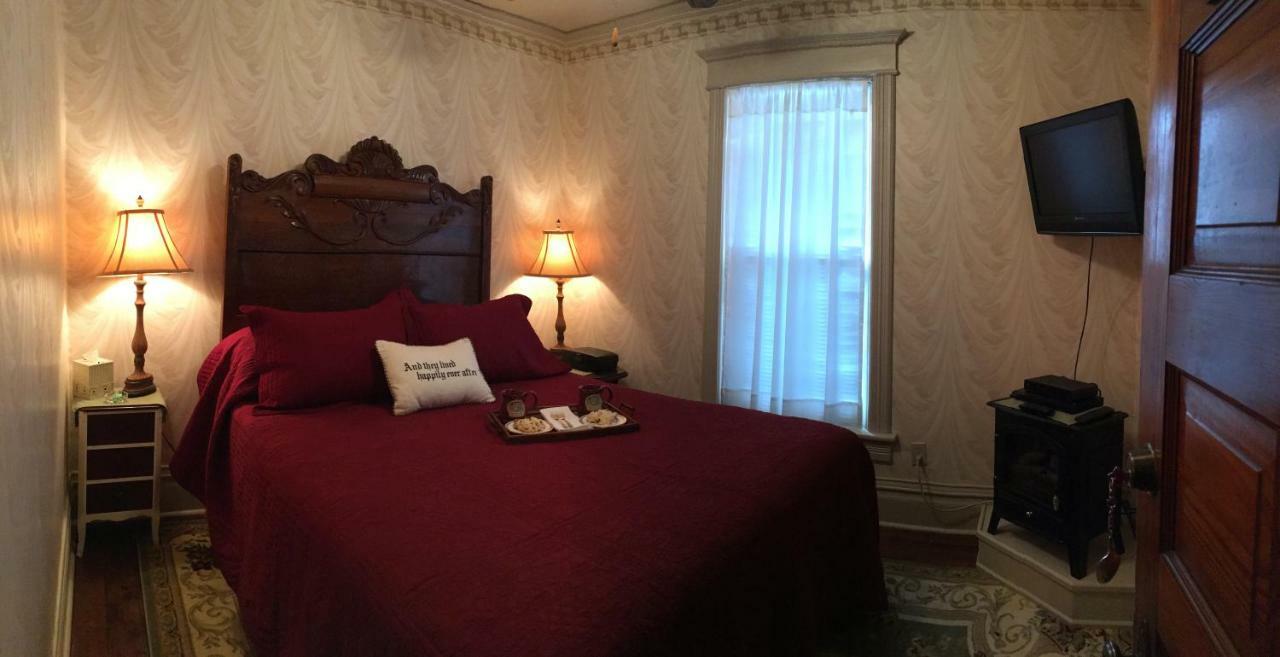Garden Gate Bed & Breakfast Sturgeon Bay Exterior photo